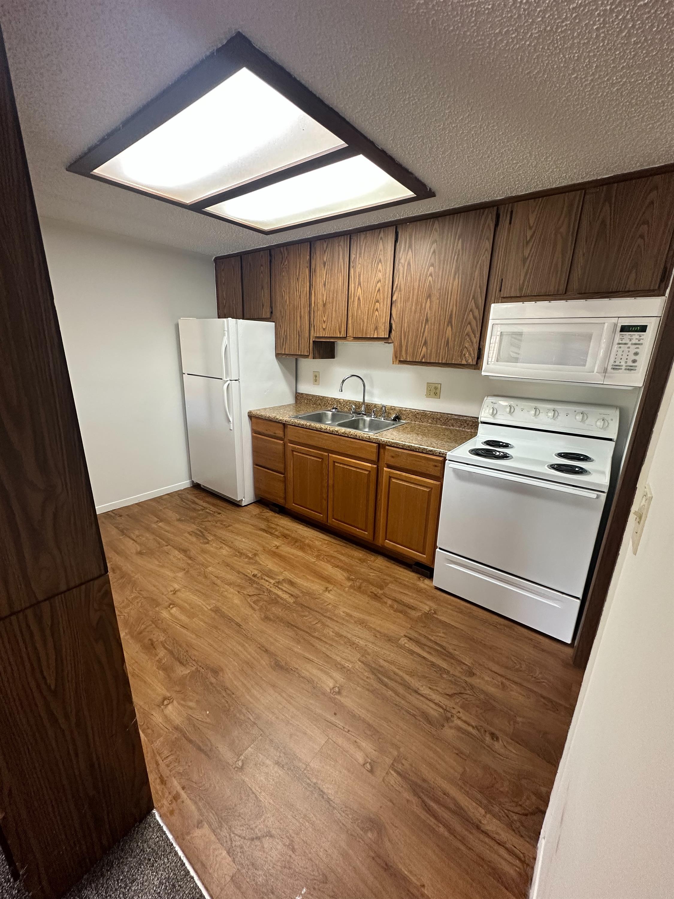 1015 W. Bell st Apt 26